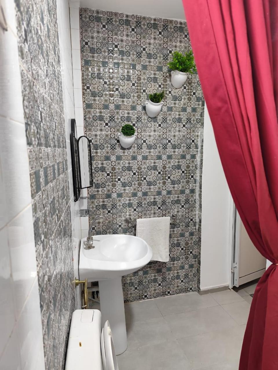 Hotel Ayachi Tunis Eksteriør billede